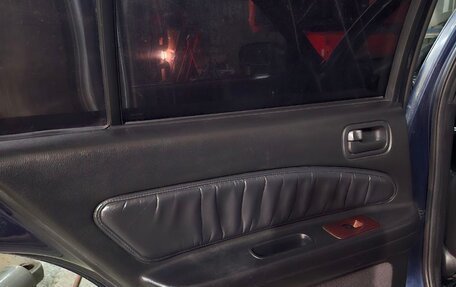 Nissan Maxima IV, 1995 год, 300 000 рублей, 9 фотография