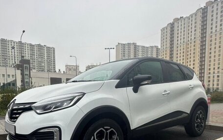 Renault Kaptur I рестайлинг, 2021 год, 1 630 000 рублей, 2 фотография