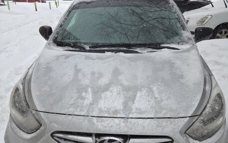 Hyundai Solaris II рестайлинг, 2011 год, 549 000 рублей, 2 фотография