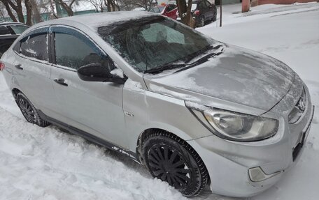 Hyundai Solaris II рестайлинг, 2011 год, 549 000 рублей, 7 фотография