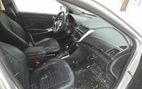 Hyundai Solaris II рестайлинг, 2011 год, 549 000 рублей, 9 фотография