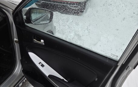 Hyundai Solaris II рестайлинг, 2011 год, 549 000 рублей, 11 фотография