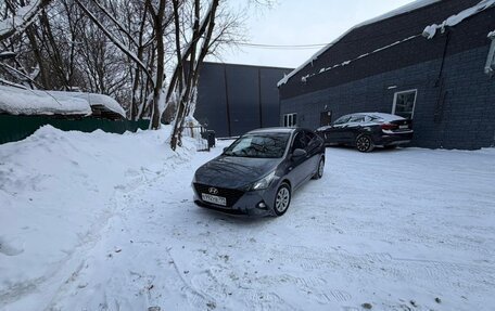 Hyundai Solaris II рестайлинг, 2021 год, 1 520 000 рублей, 3 фотография