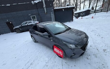 Hyundai Solaris II рестайлинг, 2021 год, 1 520 000 рублей, 5 фотография