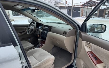 Toyota Corolla, 2004 год, 650 000 рублей, 8 фотография