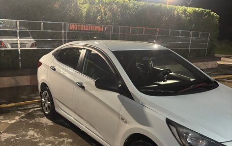 Hyundai Accent IV, 2011 год, 980 000 рублей, 2 фотография