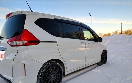 Honda Freed II, 2021 год, 1 850 000 рублей, 9 фотография