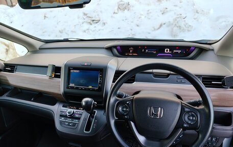 Honda Freed II, 2021 год, 1 850 000 рублей, 16 фотография