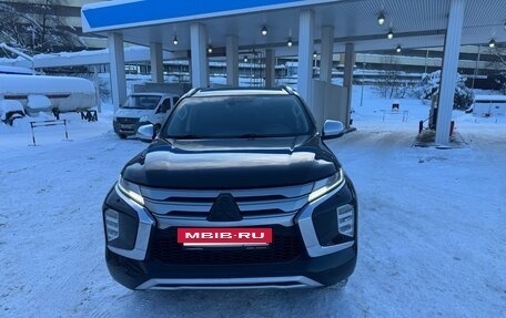 Mitsubishi Pajero Sport III рестайлинг, 2021 год, 3 400 000 рублей, 2 фотография