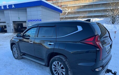 Mitsubishi Pajero Sport III рестайлинг, 2021 год, 3 400 000 рублей, 7 фотография