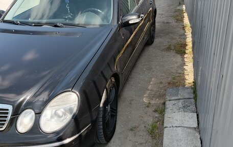 Mercedes-Benz E-Класс, 2004 год, 710 000 рублей, 2 фотография