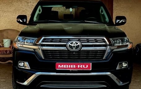 Toyota Land Cruiser 200, 2014 год, 3 200 000 рублей, 1 фотография