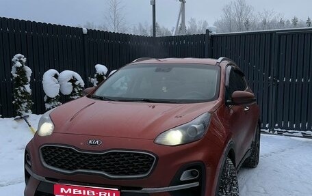 KIA Sportage IV рестайлинг, 2020 год, 2 300 000 рублей, 1 фотография