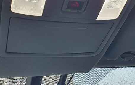 Toyota RAV4, 2017 год, 3 400 000 рублей, 12 фотография