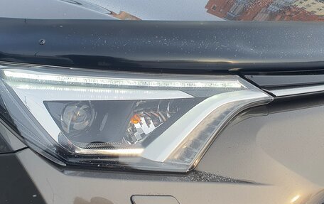 Toyota RAV4, 2017 год, 3 400 000 рублей, 30 фотография