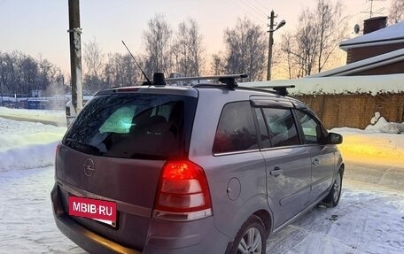 Opel Zafira B, 2010 год, 800 000 рублей, 4 фотография