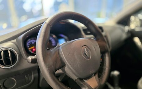 Renault Logan II, 2015 год, 799 000 рублей, 14 фотография