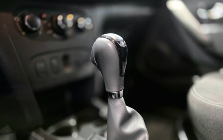 Renault Logan II, 2015 год, 799 000 рублей, 18 фотография