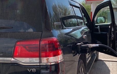 Toyota Land Cruiser 200, 2014 год, 3 200 000 рублей, 9 фотография