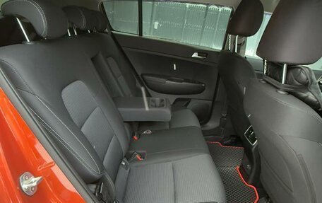 KIA Sportage IV рестайлинг, 2020 год, 2 300 000 рублей, 6 фотография