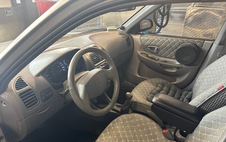 Hyundai Accent II, 2002 год, 340 000 рублей, 8 фотография