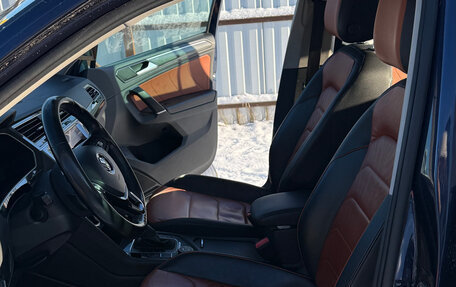 Volkswagen Tiguan II, 2018 год, 2 350 000 рублей, 9 фотография