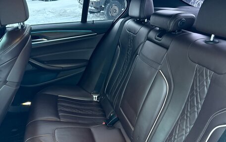 BMW 5 серия, 2018 год, 3 070 000 рублей, 14 фотография