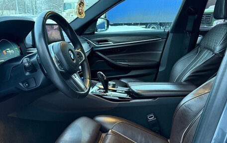 BMW 5 серия, 2018 год, 3 070 000 рублей, 15 фотография