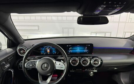 Mercedes-Benz A-Класс, 2021 год, 2 450 000 рублей, 4 фотография