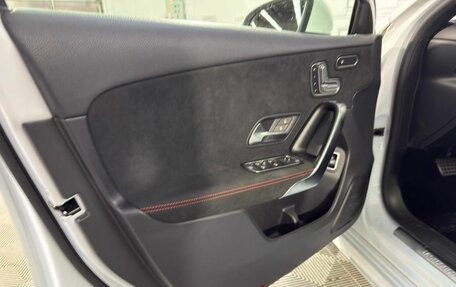 Mercedes-Benz A-Класс, 2021 год, 2 450 000 рублей, 16 фотография