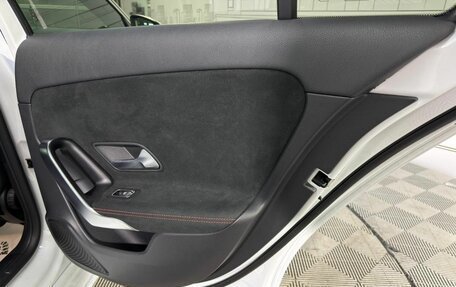 Mercedes-Benz A-Класс, 2021 год, 2 450 000 рублей, 23 фотография