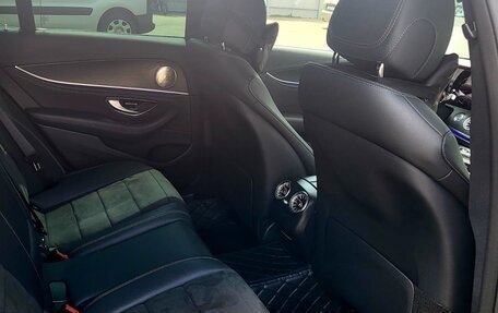 Mercedes-Benz E-Класс, 2020 год, 4 600 000 рублей, 14 фотография