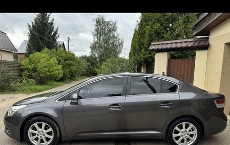 Toyota Avensis III рестайлинг, 2010 год, 1 200 000 рублей, 24 фотография