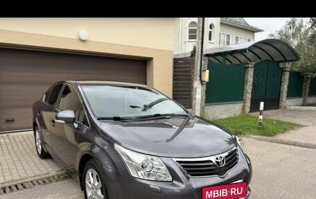 Toyota Avensis III рестайлинг, 2010 год, 1 200 000 рублей, 27 фотография