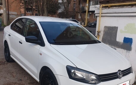 Volkswagen Polo VI (EU Market), 2013 год, 750 000 рублей, 2 фотография