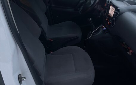 Peugeot Partner II рестайлинг 2, 2016 год, 1 080 000 рублей, 7 фотография