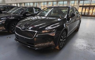 Skoda Superb III рестайлинг, 2026 год, 2 550 000 рублей, 1 фотография