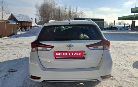 Toyota Auris II, 2017 год, 1 370 000 рублей, 6 фотография