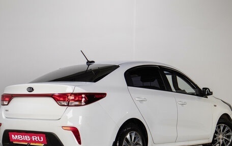 KIA Rio IV, 2018 год, 1 079 000 рублей, 3 фотография