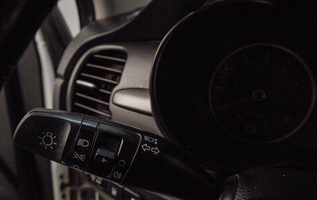 KIA Rio IV, 2018 год, 1 079 000 рублей, 10 фотография