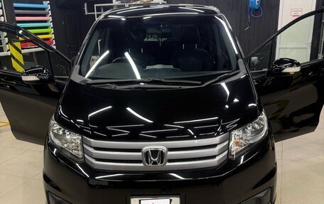 Honda Freed I, 2013 год, 1 290 000 рублей, 2 фотография