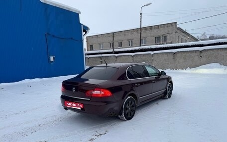 Skoda Superb III рестайлинг, 2009 год, 1 050 000 рублей, 6 фотография