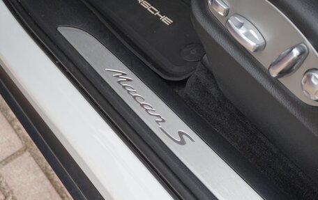 Porsche Macan I рестайлинг, 2015 год, 3 800 000 рублей, 27 фотография