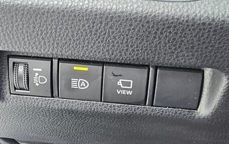 Toyota RAV4, 2020 год, 3 380 000 рублей, 10 фотография