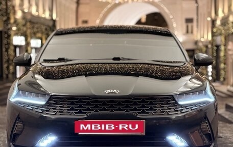 KIA K5, 2020 год, 3 050 000 рублей, 25 фотография
