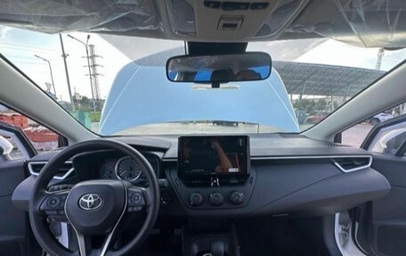 Toyota Corolla, 2022 год, 2 099 999 рублей, 4 фотография