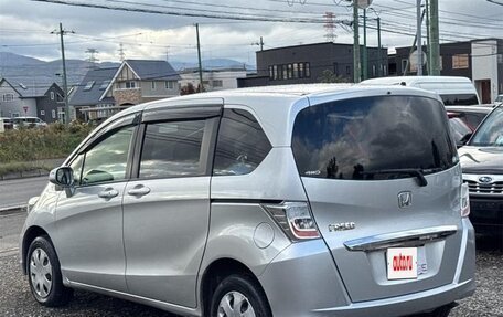 Honda Freed I, 2012 год, 800 000 рублей, 3 фотография