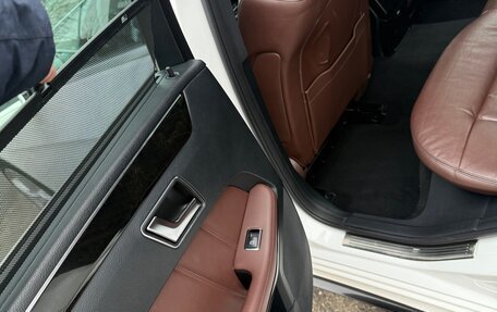 Mercedes-Benz E-Класс, 2013 год, 2 400 000 рублей, 11 фотография