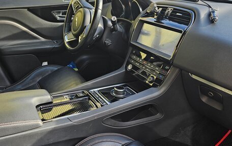 Jaguar F-Pace, 2018 год, 2 499 000 рублей, 5 фотография