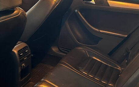 Volkswagen Jetta VI, 2011 год, 820 000 рублей, 9 фотография